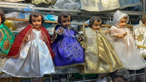 San Judas, mamelucos y equipos de fútbol: la moda del Niño Dios en Monterrey San Judas, mamelucos y equipos de fútbol: la moda del Niño Dios en Monterrey