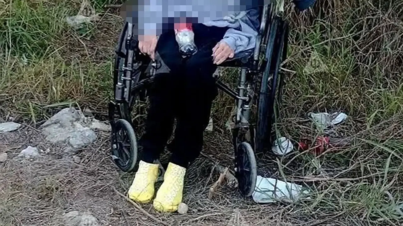 La abuelita fue atendida por la Cruz Roja y canalizada al DIF Tamaulipas para activar un boletín de búsqueda | Foto: redes Matamoros