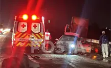 VIDEO | Choque múltiple provoca volcadura y deja dos heridos en Escobedo VIDEO | Choque múltiple provoca volcadura y deja dos heridos en Escobedo