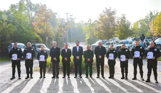 David de la Peña otorga nuevos grados a ocho policías de la Secretaría de Seguridad en Santiago