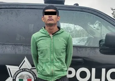imagen recuadro Un joven identificado como Raúl M., de apenas 18 años, fue detenido por oficiales de la Policía de Monterrey. Foto: Policía de Monterrey