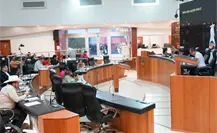 Más de 120 mil pesos de bonos navideños se lleva cada diputado y diputada de BCS Más de 120 mil pesos de bonos navideños se lleva cada diputado y diputada de BCS