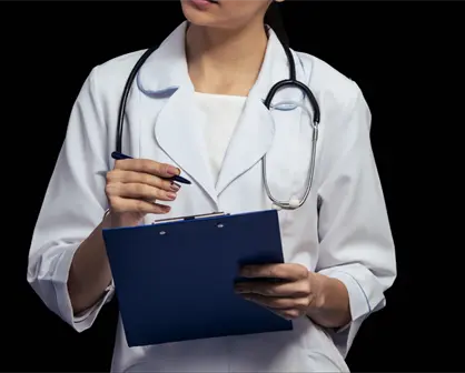 Doctora en Los Cabos recibe 2 años de prisión por homicidio culposo de una niña