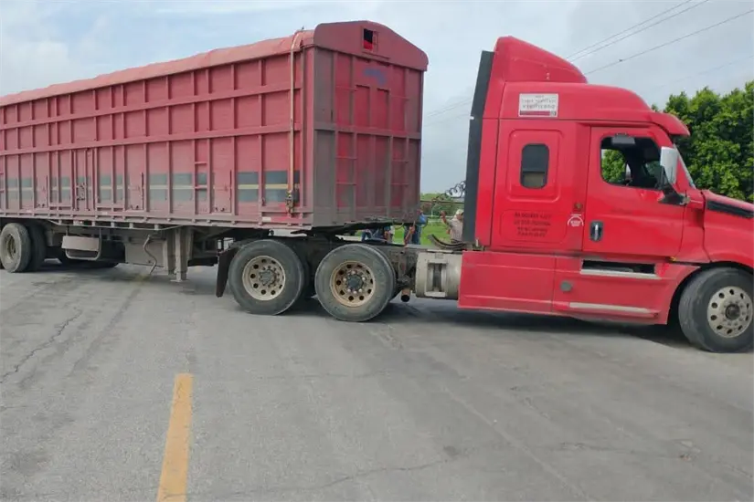 Bloqueo Carretera Tamaulipas. Carlos García
