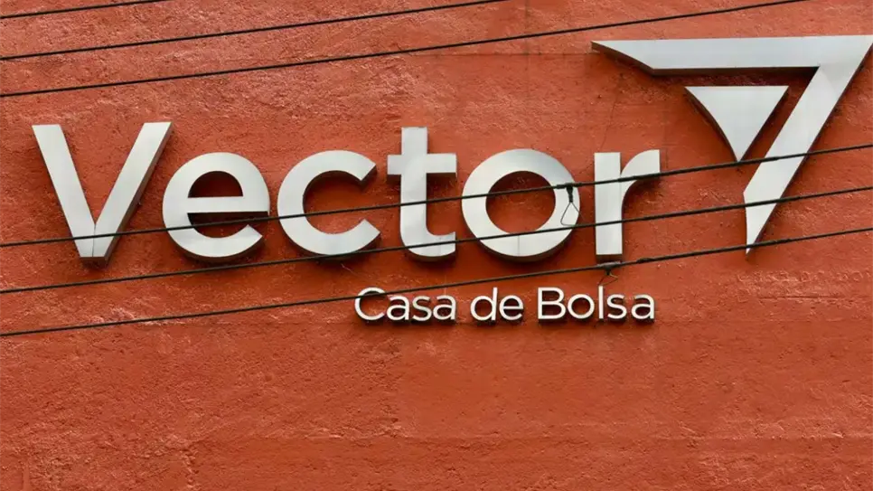 CNBV revela que la revocación de licencia a Vector Casa de Bolsa fue por petición voluntaria CNBV revela que la revocación de licencia a Vector Casa de Bolsa fue por petición voluntaria