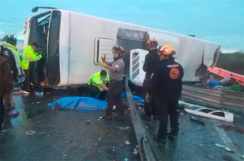 En un comunicado oficial, la empresa Tomsa lamentó profundamente lo ocurrido. Foto: Protección Civil de Nuevo León.