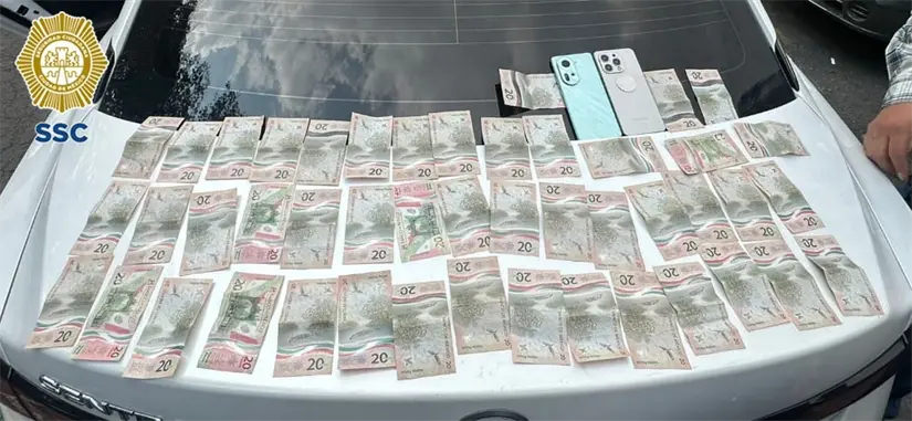 imagen recuadro Objetos decomisados a presuntos extorsionadores de choferes de transporte público Foto: SSC CDMX