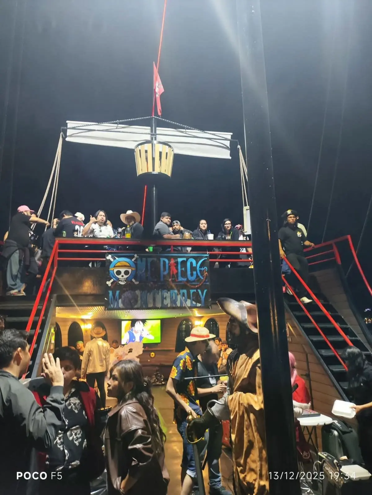 imagen recuadro Fans de One Piece disfrutan de posada épica. Foto: Facebook/César PG