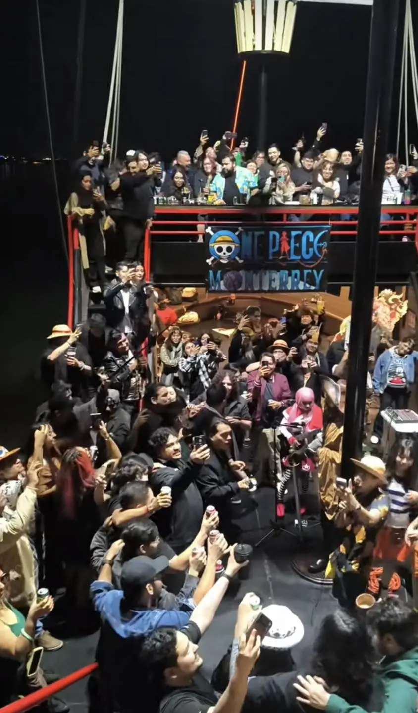 imagen recuadro Fans de One Piece disfrutan de posada épica. Foto: Facebook/Eduardo Contreras.