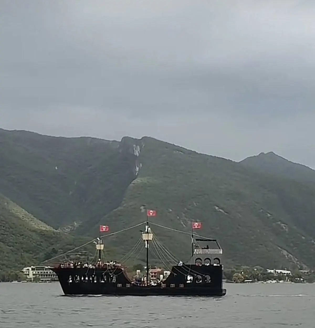 imagen recuadro Fans de One Piece disfrutan de posada épica. Foto: Facebook