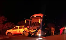 Choque de autobús Futura y pick-up deja un muerto en la autopista Durango - Gómez Palacio