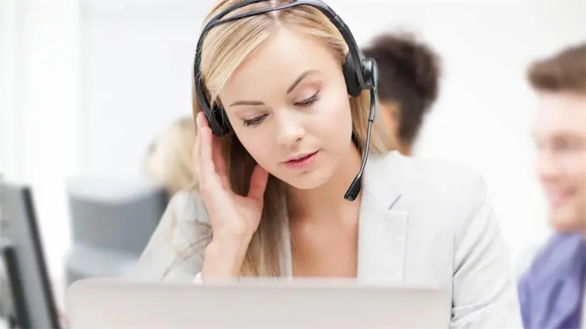 Nuevo protocolo del 911 permitirá eliminar las barreras de comunicación con visitantes de todo el mundo. Foto: Canva