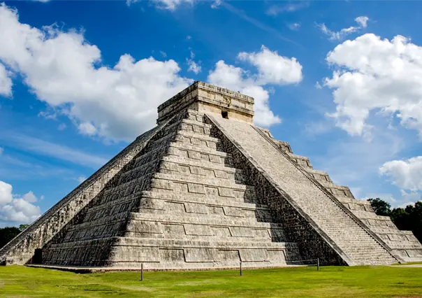 Usar&aacute;n rayos c&oacute;smicos en busca de nuevas c&aacute;maras dentro de El Castillo en Chich&eacute;n Itz&aacute;