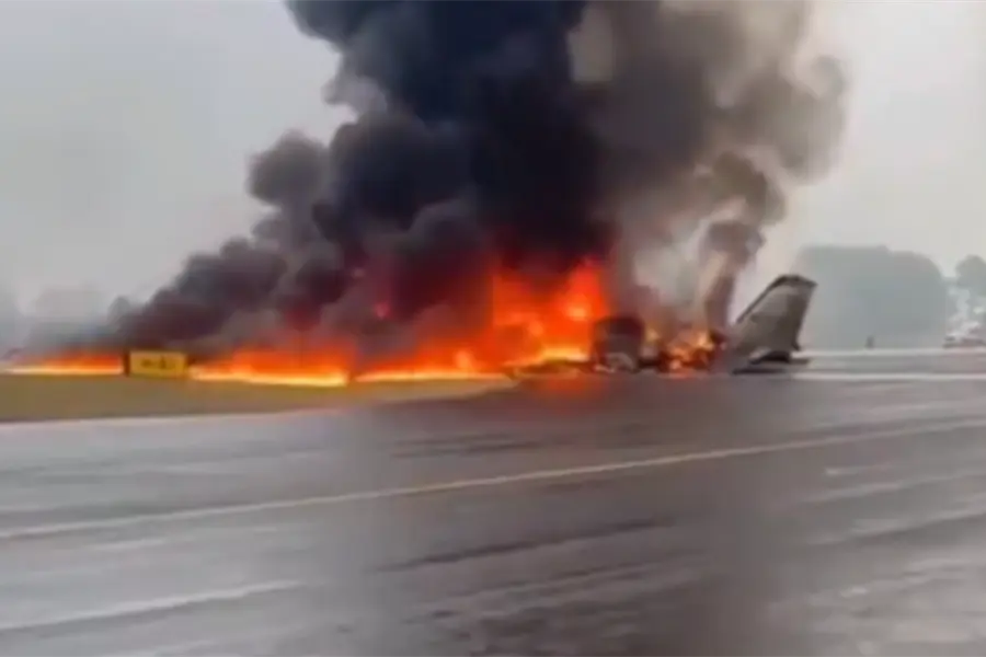 Accidente a&eacute;reo en Carolina del Norte deja al menos cinco muertos