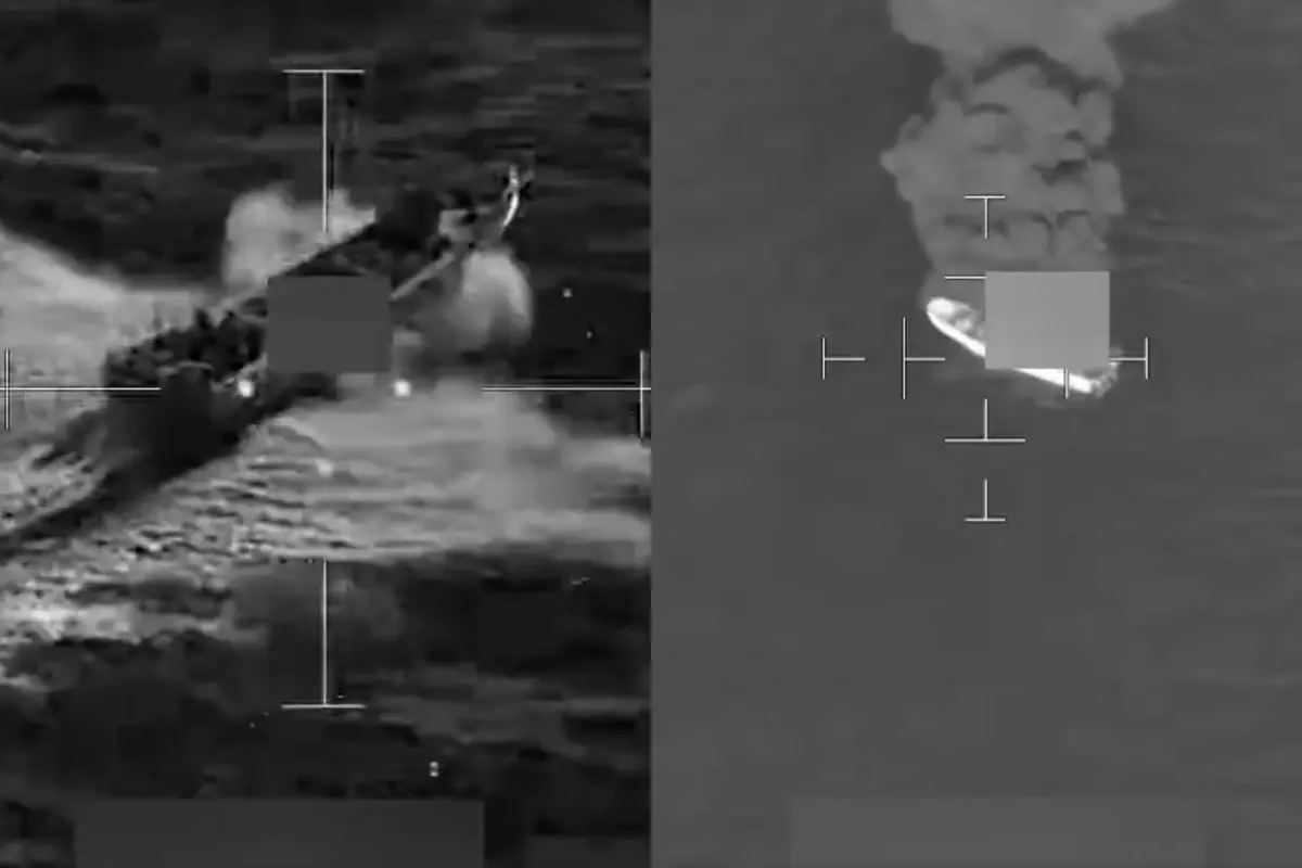 La narcolancha fue destruida mediante un bombardeo Foto: X(Twitter) @Southcom