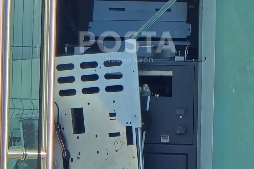 imagen recuadro La mañana de hoy, un robo en el cajero del banco bienestar en Montemorelos sorprendió a las empleadas durante la apertura. Foto: Raymundo Elizalde