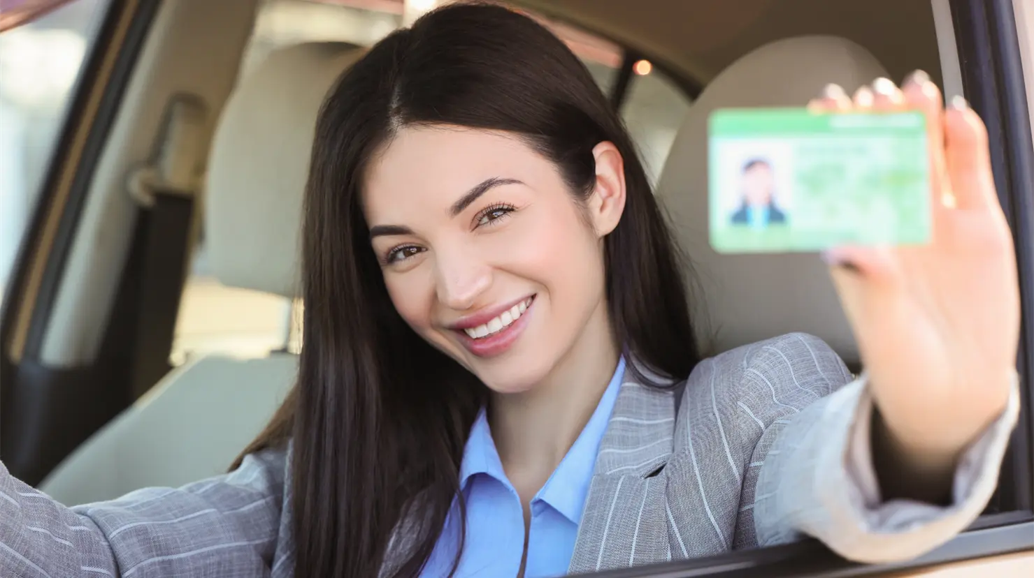 Durante el mes de diciembre se puede aprovechar para obtener la licencia de conducir a un precio especial. | Foto: Canva.