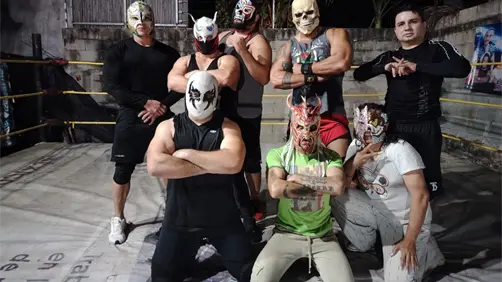 Organizan función de lucha libre para recolectar juguetes para niños de comunidades lejanas en Yucatán Organizan función de lucha libre para recolectar juguetes para niños de comunidades lejanas en Yucatán