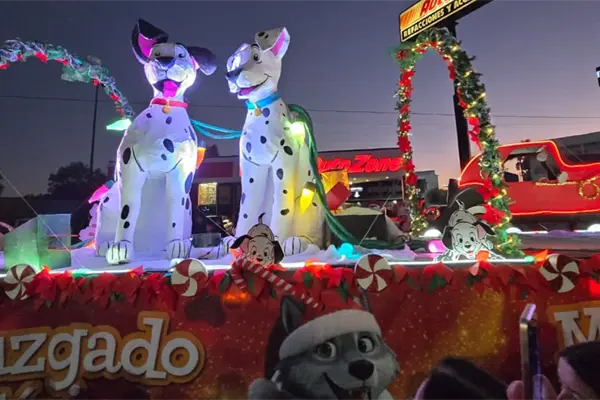 FOTOS | Así fue el increíble desfile navideño de Durango este 17 de diciembre FOTOS | Así fue el increíble desfile navideño de Durango este 17 de diciembre