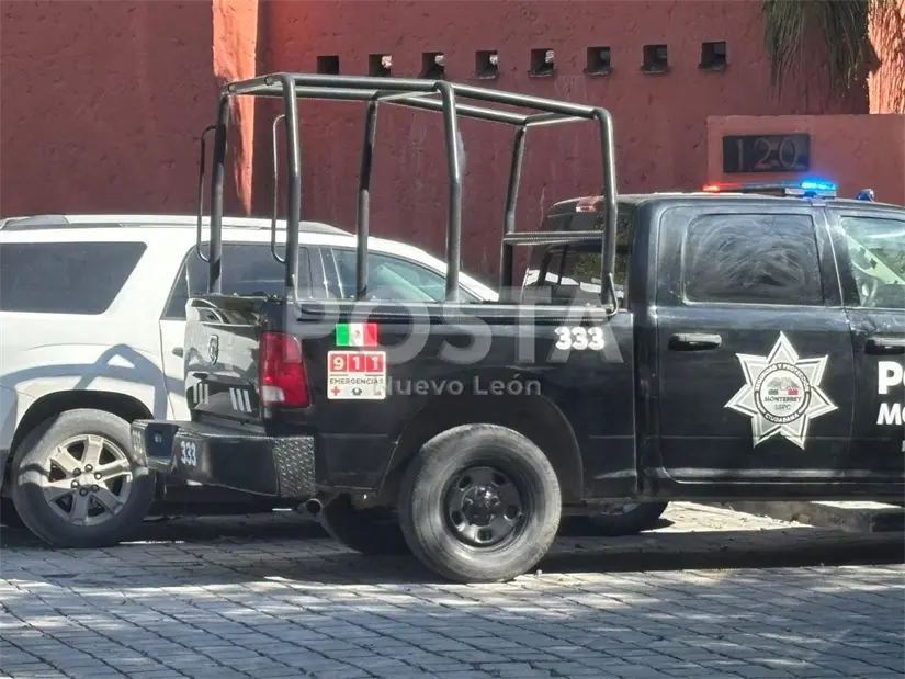 imagen recuadro Autoridades de Monterrey investigan un robo en una notaría pública que dejó cerraduras forzadas y documentos desordenados en oficinas. Foto: Raymundo Elizalde