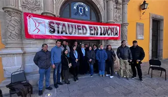 STAUJED mantiene plantón en Edificio Central por falta de pago de aguinaldos