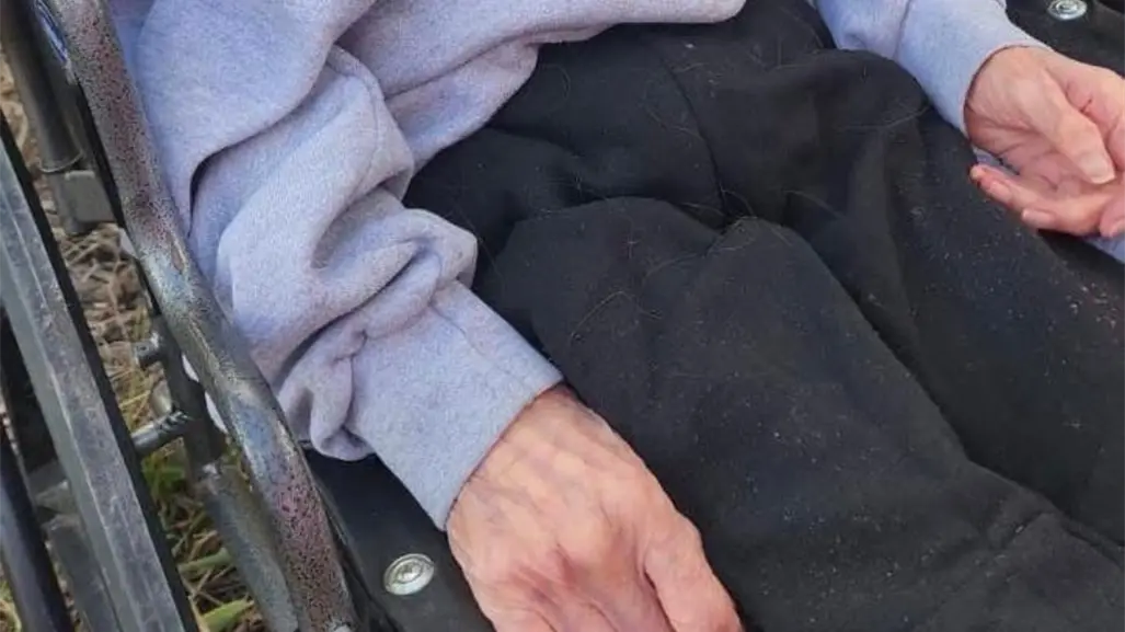 Ya fue identificada la abuelita abandonada sobre la carretera en Matamoros