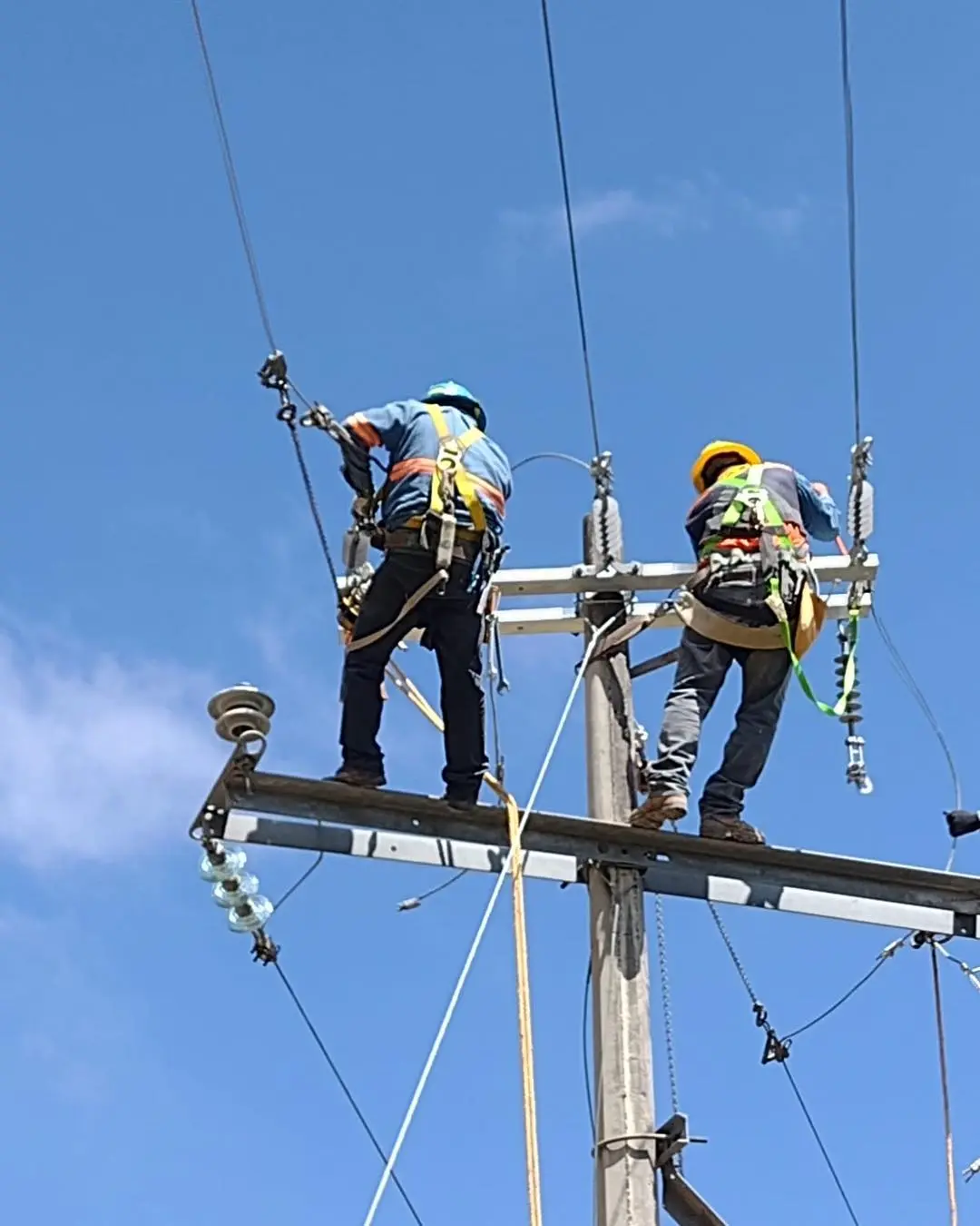 imagen recuadro Imagen alusiva a una cuadrilla trabajando Foto: CFE Nacional