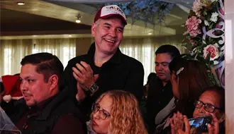 Waldo Fernández encabeza posada navideña en Cadereyta; más de mil asistentes