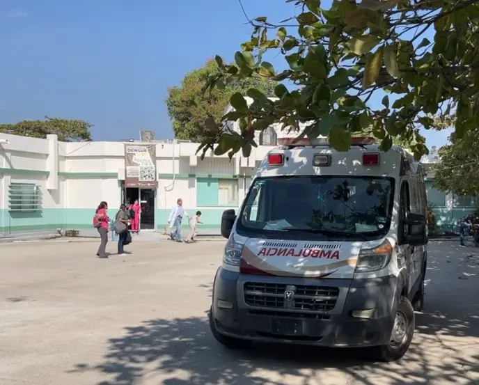 Muere en la sala de espera de Centro de Sald sacude en El Mante. FOTO | Astronoticias