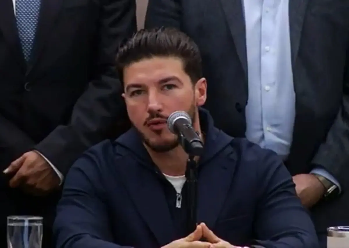 Samuel García gobernador de Nuevo León al dar a conocer los resultados en materia de seguridad. Foto: Gobierno de Nuevo León.