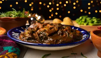 ¿Dónde comer romeritos y bacalao en CDMX? Estos lugares los sirven para que no tengas que cocinar