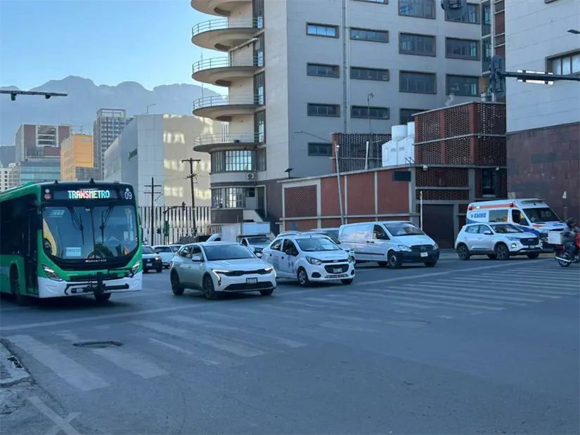 La Navidad acercándose y los regios apuran las compras de última hora. Foto: POSTA.