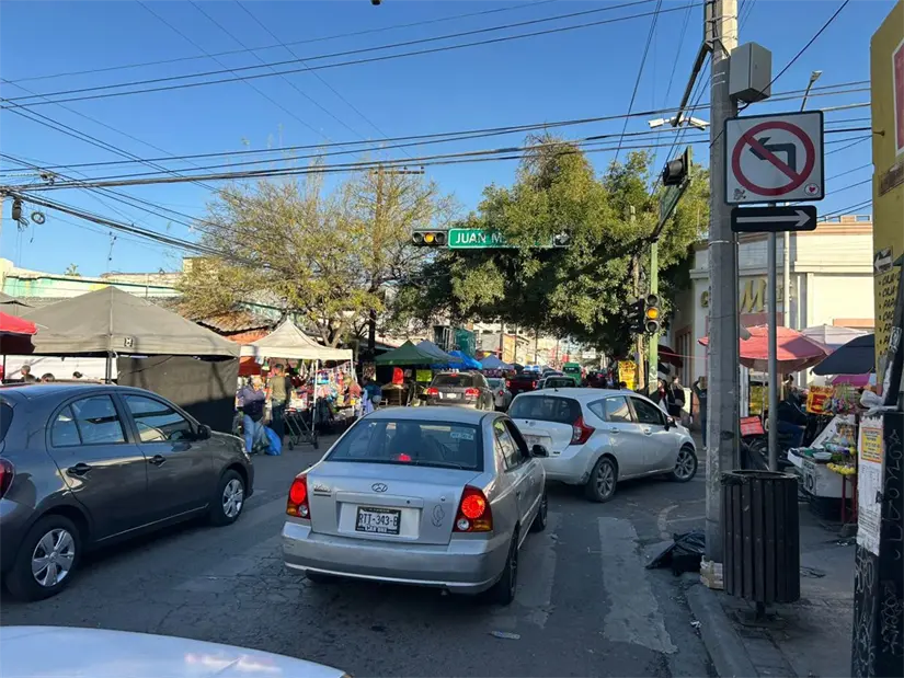 La Navidad acercándose y los regios apuran las compras de última hora. Foto: POSTA.