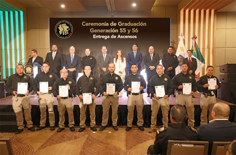 Graduación de dos generaciones de agentes de investigación. Foto. AEI.