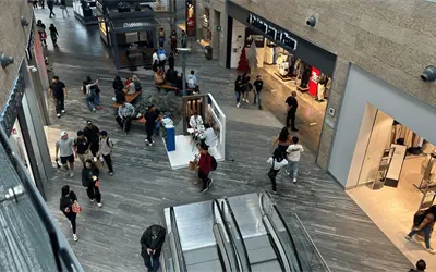 Navidad 2025 en Nuevo Le&oacute;n: As&iacute; lucen  los centros comerciales del &aacute;rea metropolitana de Monterrey