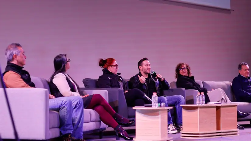 Gremio de la industria cinematográfica en la entrega de diplomas en el Primer Taller de Escritura de Guion Cinematográfico y Televisivo en CDMX. | Foto: Secretaría de Cultura de la Ciudad de México