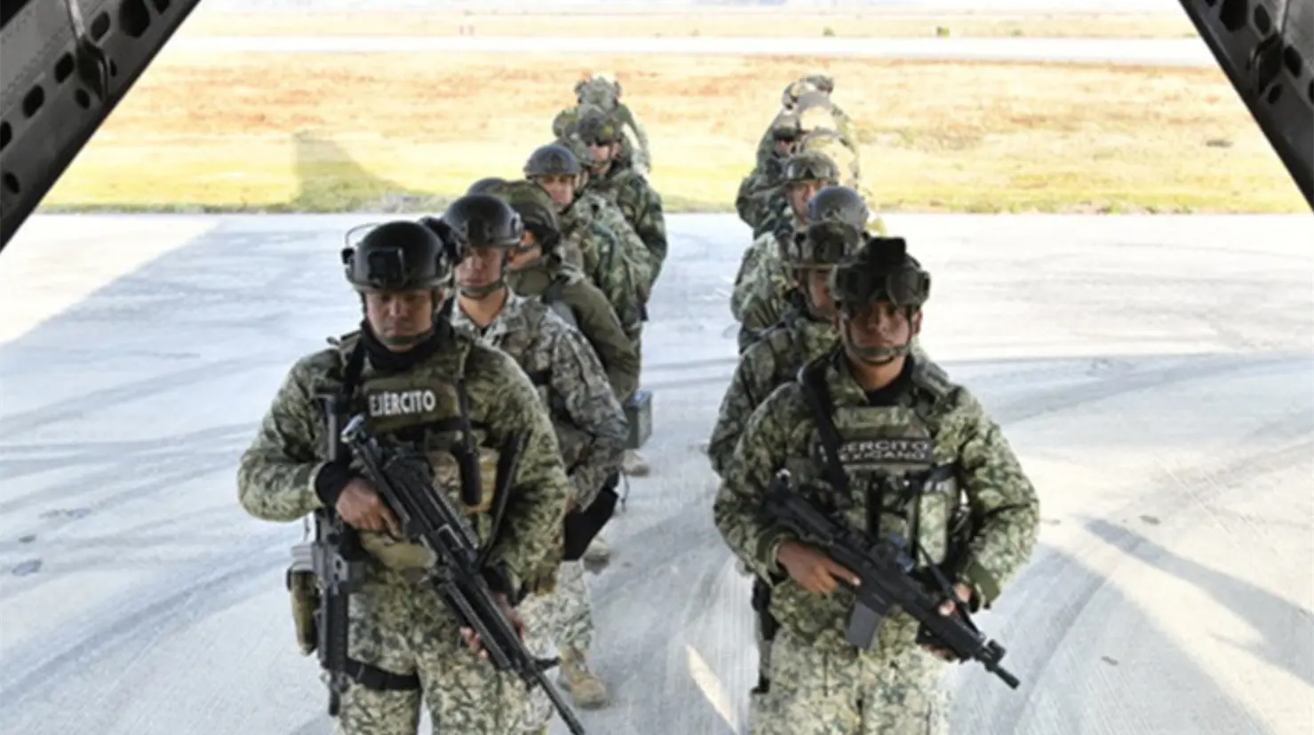 Sedena refuerza seguridad en Sinaloa y envía 180 fuerzas especiales por narcoguerra. Foto: X (@Defensamx1)