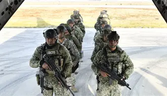 Sedena refuerza seguridad en Sinaloa y envía 180 fuerzas especiales por narcoguerra