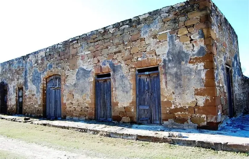 Este pueblo fantasma de Tamaulipas desafía al agua y al tiempo. FOTO | Gobierno de Tamaulipas