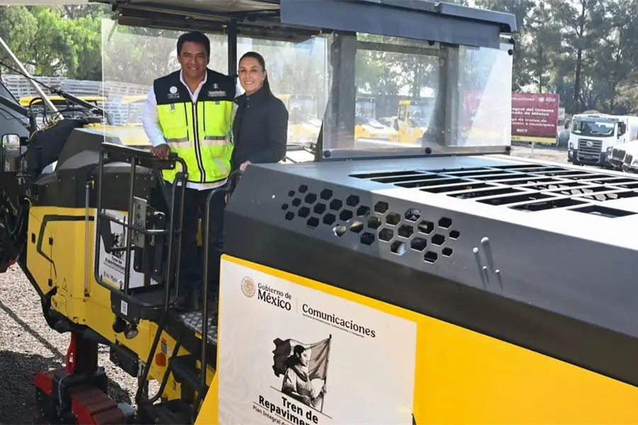 Trenes de pavimentaci&oacute;n transforman calles en el oriente del Edomex
