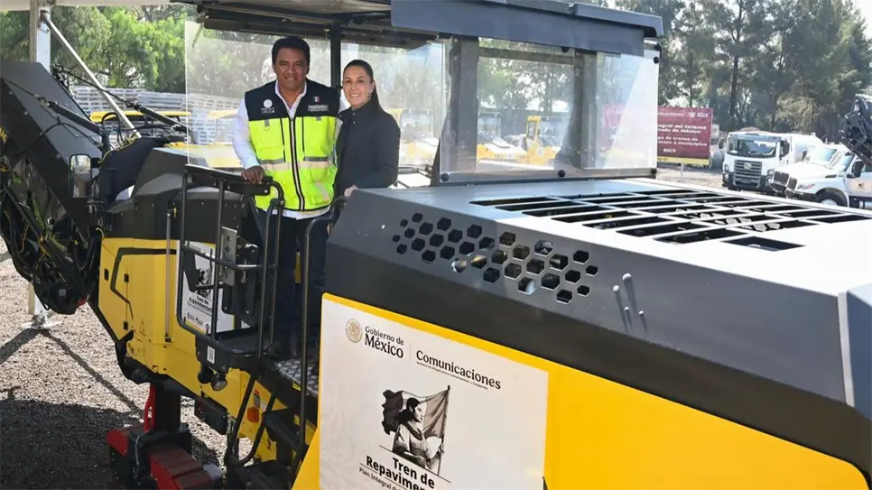 Trenes de pavimentaci&oacute;n transforman calles en el oriente del Edomex