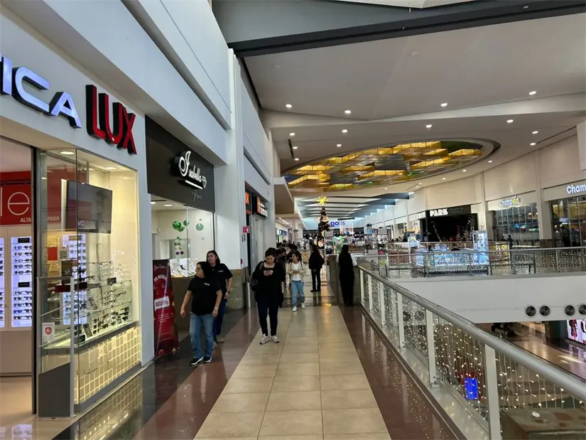 Compras de Navidad en Nuevo león. Foto: POSTA.