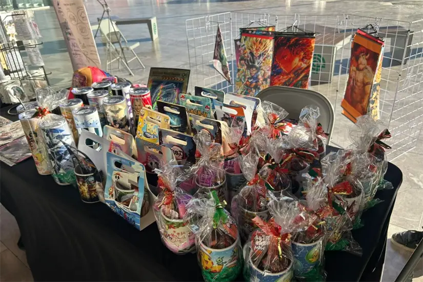 Los compradores priorizan regalos que se puedan usar en el día a día. Foto: Jorge López