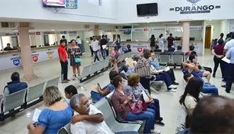 ¿Estás rezagado con el refrendo vehicular? Este es el horario vacacional para aprovechar descuentos